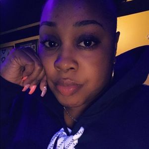 Meet your Posher, Carlee